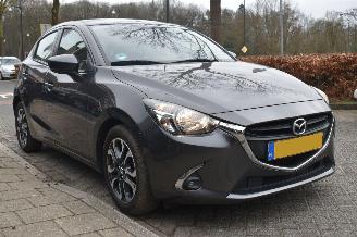 Mazda 2 1.5 Skyactiv-g Dynamic+ 90Pk *Airco/Navi picture 2