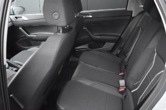 Volkswagen Taigo 1.0 Tsi Style 110Pk *Clima/Navi/Camera/Stoelverwarming picture 6