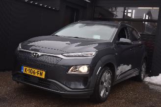 krockskadad bil auto Hyundai Kona 64Kwh Fashion 204Pk 3Fase 100% Soh *Navi/Clima/Camera 2020/12