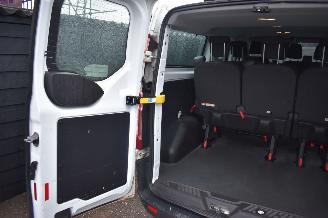 Ford Transit Custom 300 2.2 TDCI 125Pk L2H1 9 Personen *Airco/Navi picture 11
