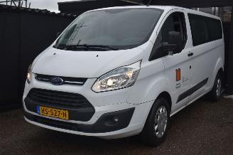 uszkodzony samochody osobowe Ford Transit Custom 300 2.2 TDCI 125Pk L2H1 9 Personen *Airco/Navi 2016/2