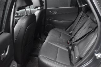 Hyundai Kona 64Kwh Limited 204Pk 3Fase 100% Soh *Navi/Clima/Leder/Stoelverwarming/Schuifdak picture 6