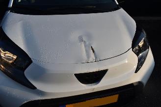 Toyota Aygo X 1.0 VVT-i S-CVT Play 72Pk *Airco/Camera picture 18