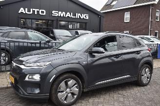 škoda osobní automobily Hyundai Kona 64Kwh Premium 204Pk 3Fase 100% SOH *Navi/Clima/Leder/Camera/Stoelverwarming 2020/12