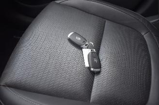 Hyundai Kona 64Kwh EV Limeted 204Pk 3FASE 100% SOH *Navi/Clima/Leder/Camera/Stoelverwarming picture 19