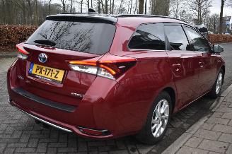 Toyota Auris Touring Sports 1.8 Hybrid Black Edition 99Pk *Navi/Clima/Camera picture 3