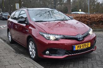 Toyota Auris Touring Sports 1.8 Hybrid Black Edition 99Pk *Navi/Clima/Camera picture 2