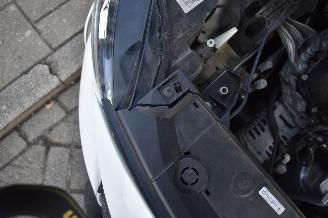 Peugeot 208 1.2 Puretech Active Pack 75Pk *Navi/Clima picture 13