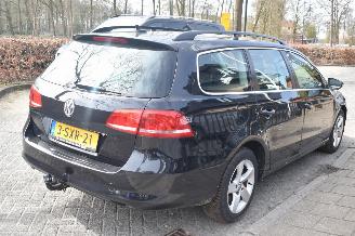 Volkswagen Passat 1.6 Tdi Bluemotion Executive 140Pk *Airco/Navi picture 3