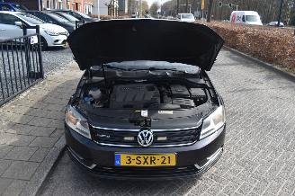 Volkswagen Passat 1.6 Tdi Bluemotion Executive 140Pk *Airco/Navi picture 14