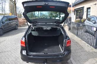 Volkswagen Passat 1.6 Tdi Bluemotion Executive 140Pk *Airco/Navi picture 12