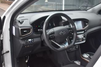 Hyundai Ioniq Comfort EV 120Pk *NAvi/Clima/Camera picture 8