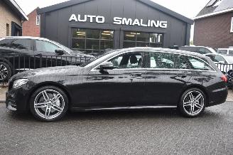 krockskadad bil auto Mercedes E-klasse 220 D Business Solution 194Pk *Navi/Clima/Camera/Stoelverwarming/Xenon 2017/5