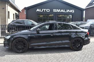 Auto incidentate Audi A3 2.0 Tdi Limousine Sport S line Edition 150Pk *Navi/Clima/Schuifdak/Xenon 2017/11