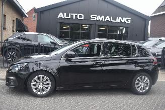 Coche accidentado Peugeot 308 1.2 Puretech Allure 131Pk *Navi/Clima 2019/4