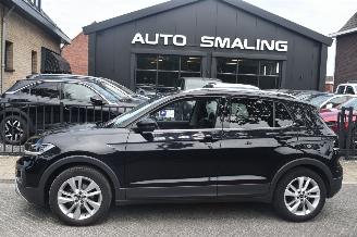 Schadeauto Volkswagen T-Cross 1.0 Tsi Style AUT 110Pk  *Naiv/Clima/Camera 2023/1