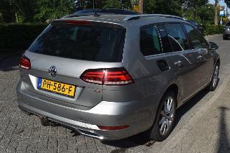 Volkswagen Golf 1.6 Tdi Highline 116Pk *Navi/Clima/Camera/stoelverwarming picture 3