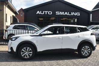 Schadeauto Peugeot 2008 1.2 Puretech Blue Lease Active 102Pk *Navi/Clima 2022/2