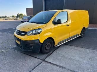 krockskadad bil bedrijf Opel Vivaro 2.0 Cdti L2H1 Edition 122Pk *Airco/Navi 2020/11