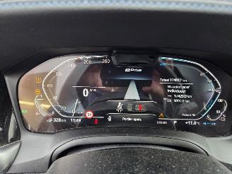 BMW 3-serie 330e HYBR /M-SPORT / HARM KARDON / HEAD UPP picture 23