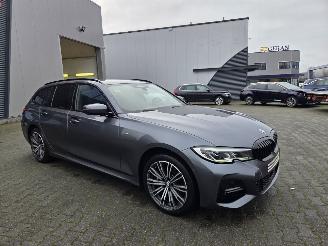 BMW 3-serie 330e HYBR /M-SPORT / HARM KARDON / HEAD UPP picture 13