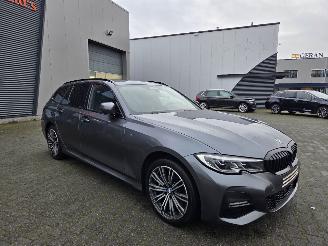 BMW 3-serie 330e HYBR /M-SPORT / HARM KARDON / HEAD UPP picture 2