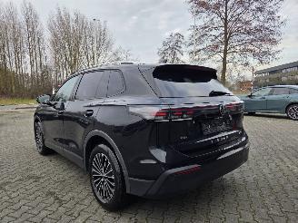 Volkswagen Tiguan IQ / AUTOMAAT / LEER / PANODAK / 18 DKM picture 4