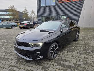 krockskadad bil auto Opel Astra SPORTSTOURER GS-LINE AUTOM / 12DKM 2024/12