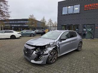 Peugeot 208 74kw ALLURE / CAMARA / NAVI picture 8