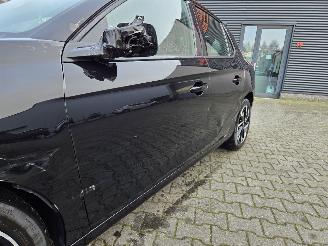 Opel Corsa 1.0 74KW GS / VOL LEER / CAMERA / APPLE CARPLAY picture 6