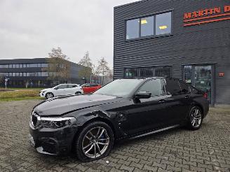 BMW 5-serie 530e  M-SPORT picture 2