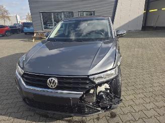 Volkswagen T-Roc 1.5 TSi AUTOM /NAVI / STOELVERW picture 9