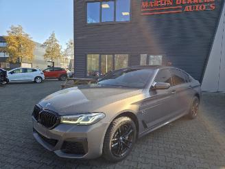 skadebil auto BMW 5-serie 530e M-SPORT/ PANO/ HARM KARDON / HEAD UPP 2022/5