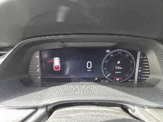 Skoda Octavia 1.5 TSi 110kw / CAMERA / NAVI picture 21