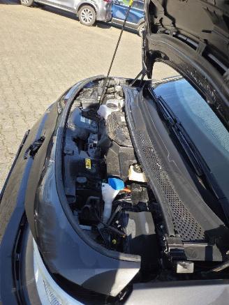 Volkswagen ID.3 Pro Performance  150KW / 62 Kwh /  27 Dkm / Rijdende auto picture 11