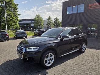 damaged passenger cars Audi Q5 2.0 TDi 140KW QUATRO  S-LINE / PANO / LEER 2018/2