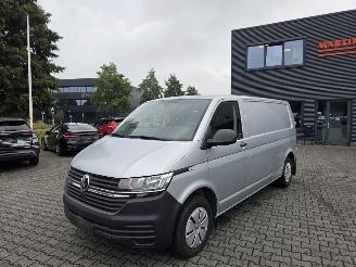 krockskadad bil bedrijf Volkswagen Transporter 2.0TDi. 150PK - L2 H1 /  27000 KM / ZILVER / CLIMA 2024/5