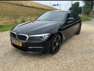 Schadeauto BMW 5-serie 530e Performance/automaat/navi/clima 2017/3