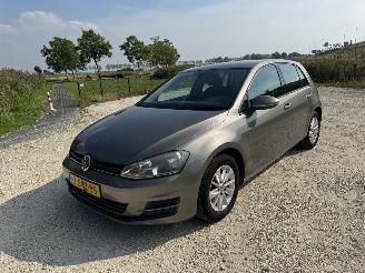 Schadeauto Volkswagen Golf 1.2 TSI comfortline 2013/10