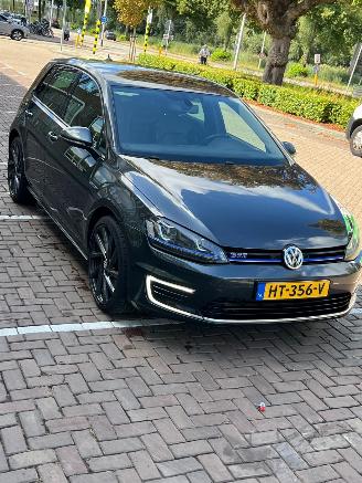 uszkodzony samochody osobowe Volkswagen Golf 1.4 TSi GTE 2015/12