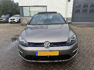 Volkswagen Golf 1.4 TSI GTE Pano/automaat/clima/camera picture 2