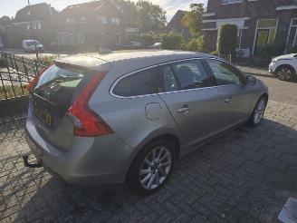 Volvo V-60 1.6 T3 Momentum picture 4