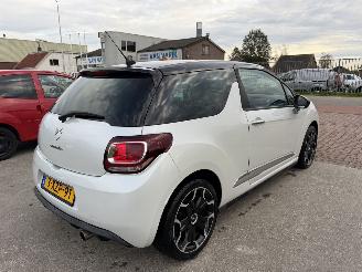 Citroën DS3 1.6 VTI | AUTOMAAT | CAMERA | LEER | NAVI | CLIMA | NL-AUTO picture 9