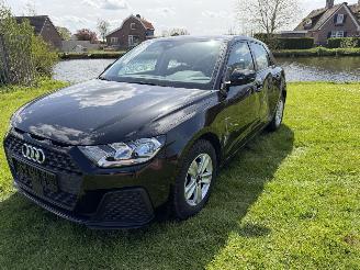 damaged passenger cars Audi A1 25 TFSI SPORTBACK | CRUISE | CLIMA | VIRTUEEL | CARPLAY 2023/11