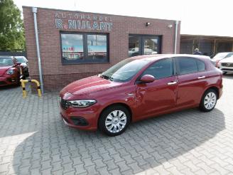krockskadad bil auto Fiat Tipo  2018/2