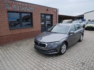 Auto incidentate Skoda Octavia AMBITION 2022/3