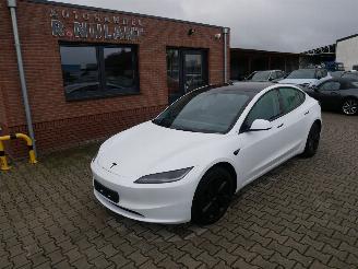 Damaged car Tesla Model 3 LONG RANGE RWD PANORAMADAK LEER 2024/12