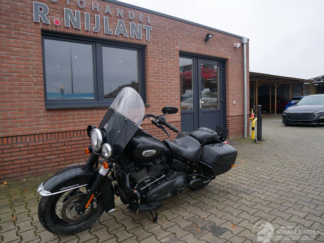 Harley-Davidson Heritage CLASSIC 114