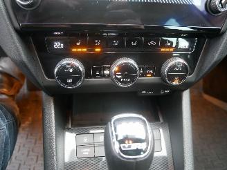 Skoda Octavia RS 4x4 PANORAMADAK LED ALCANTARA DSG picture 18