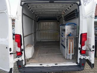 Peugeot Boxer L3H2 picture 14